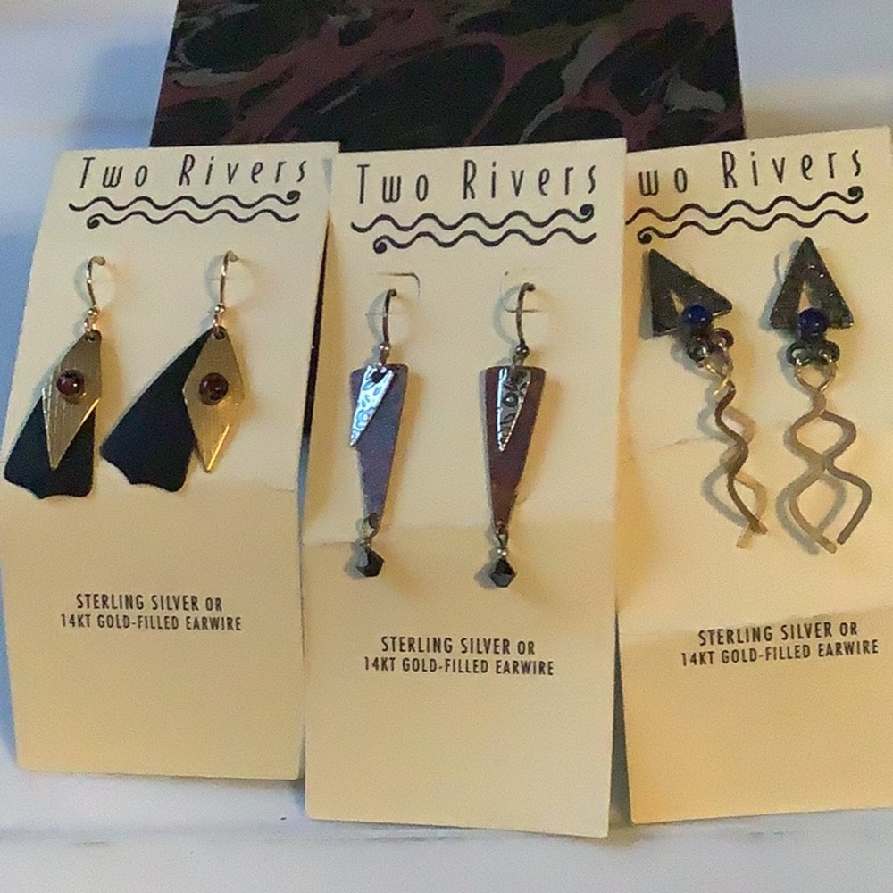 NWT Two Rivers earrings